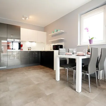 Apartament Kameralny Przy Rybackiej * Колобжег